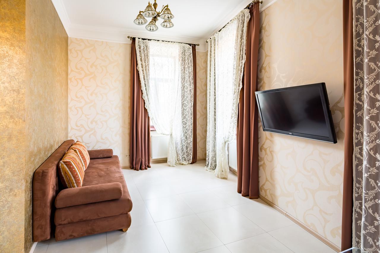 Leogrand Apartments On Doroshenka Street 1 Lviv Bagian luar foto